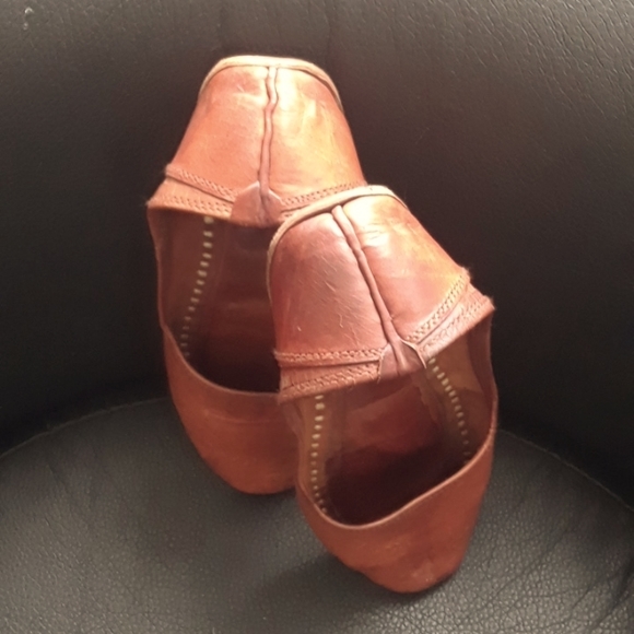 Handmade Camel Leather Flats from India. Tan. Size 8 - Picture 8 of 16